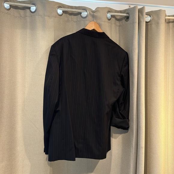 PTP 25 inches length 32 inches black pink striped jacket. - Picture 13 of 16